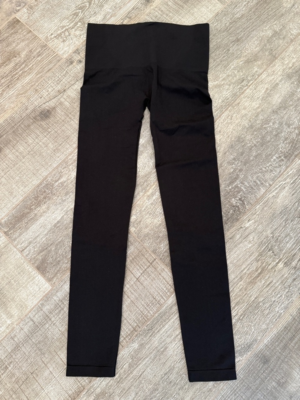Black Leggings - ASSETS Red Hot Label by Spanx Size Large